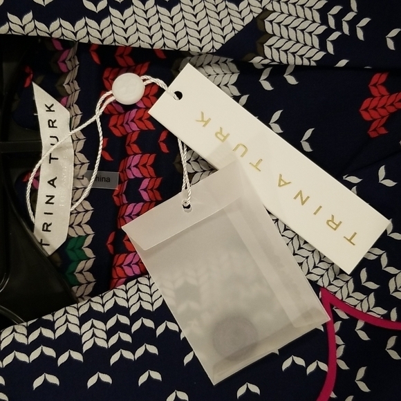 💕TRINA TURK💕 Ira 3 100% Silk Pajama Style Top ~ Fairisle Print Large L NWT - Picture 14 of 16